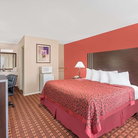 Days Inn By Wyndham College Station University Drive Zewnętrze zdjęcie