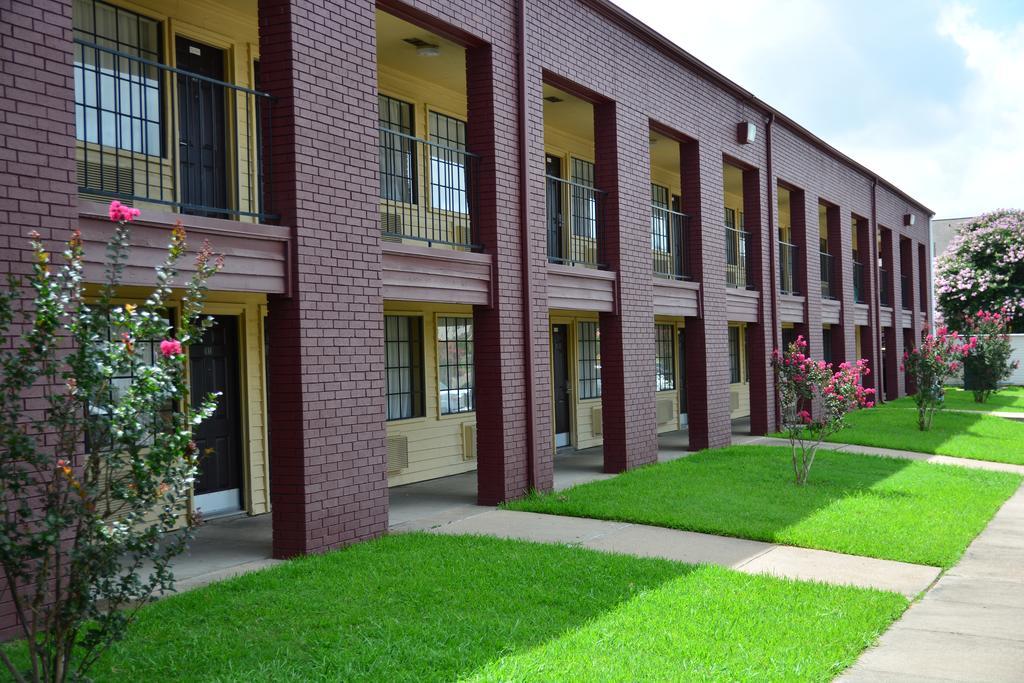 Days Inn By Wyndham College Station University Drive Zewnętrze zdjęcie