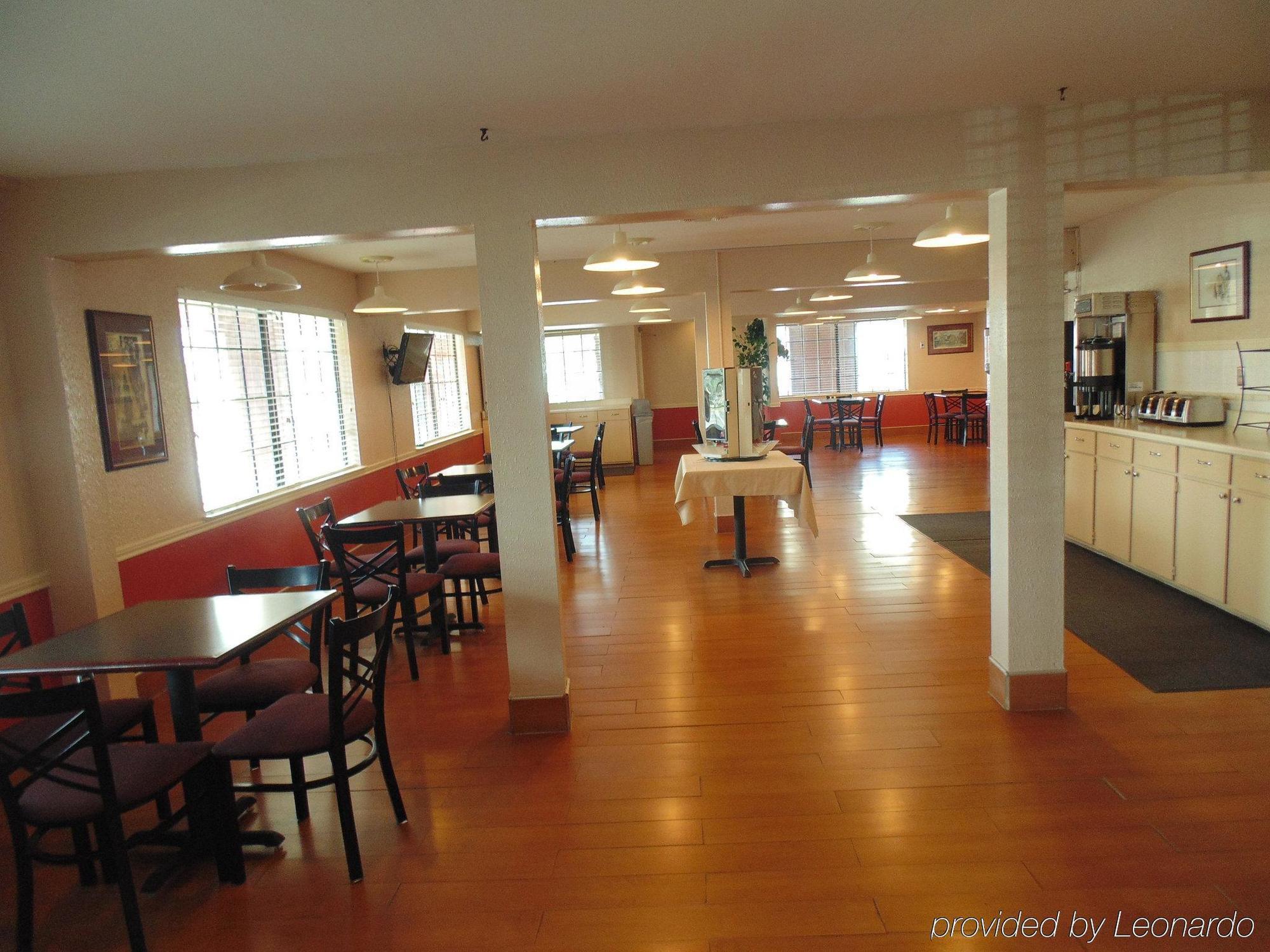 Days Inn By Wyndham College Station University Drive Zewnętrze zdjęcie