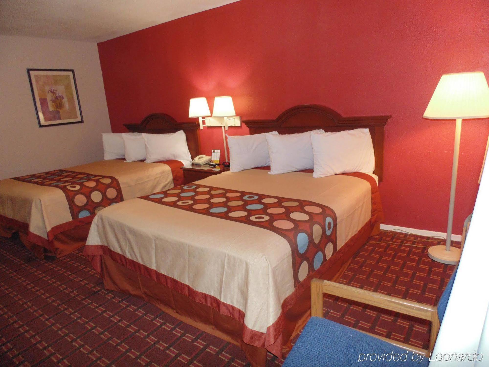 Days Inn By Wyndham College Station University Drive Zewnętrze zdjęcie