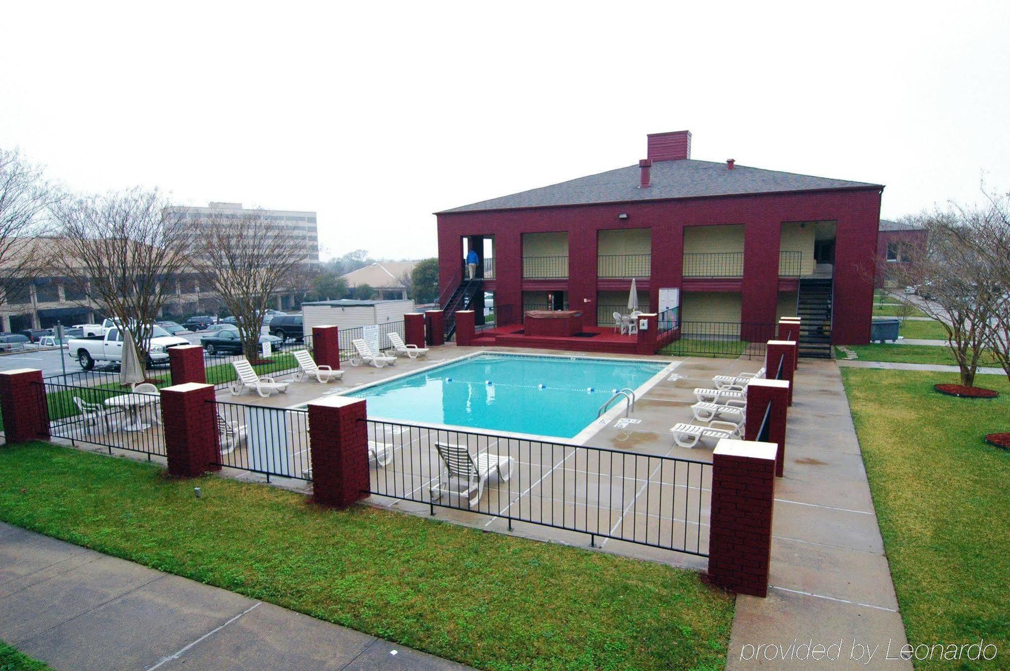 Days Inn By Wyndham College Station University Drive Zewnętrze zdjęcie
